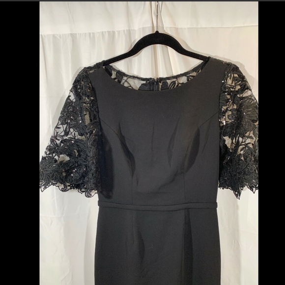 NEW Carmen Marc Valvo Infusion Flutter Sleeve Lace Evening Gown [SZ 2 ]‎ - Picture 4 of 8